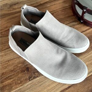 🤎 🤍 Steve Madden Zarayy Sand Slip on Sneakers 🤎 🤍 Size 8.5